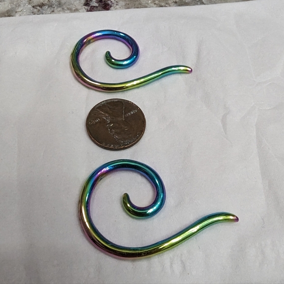 8g 1 pair of Rainbow anodized titanium clunky large spirals gauged earrings - Picture 8 of 8